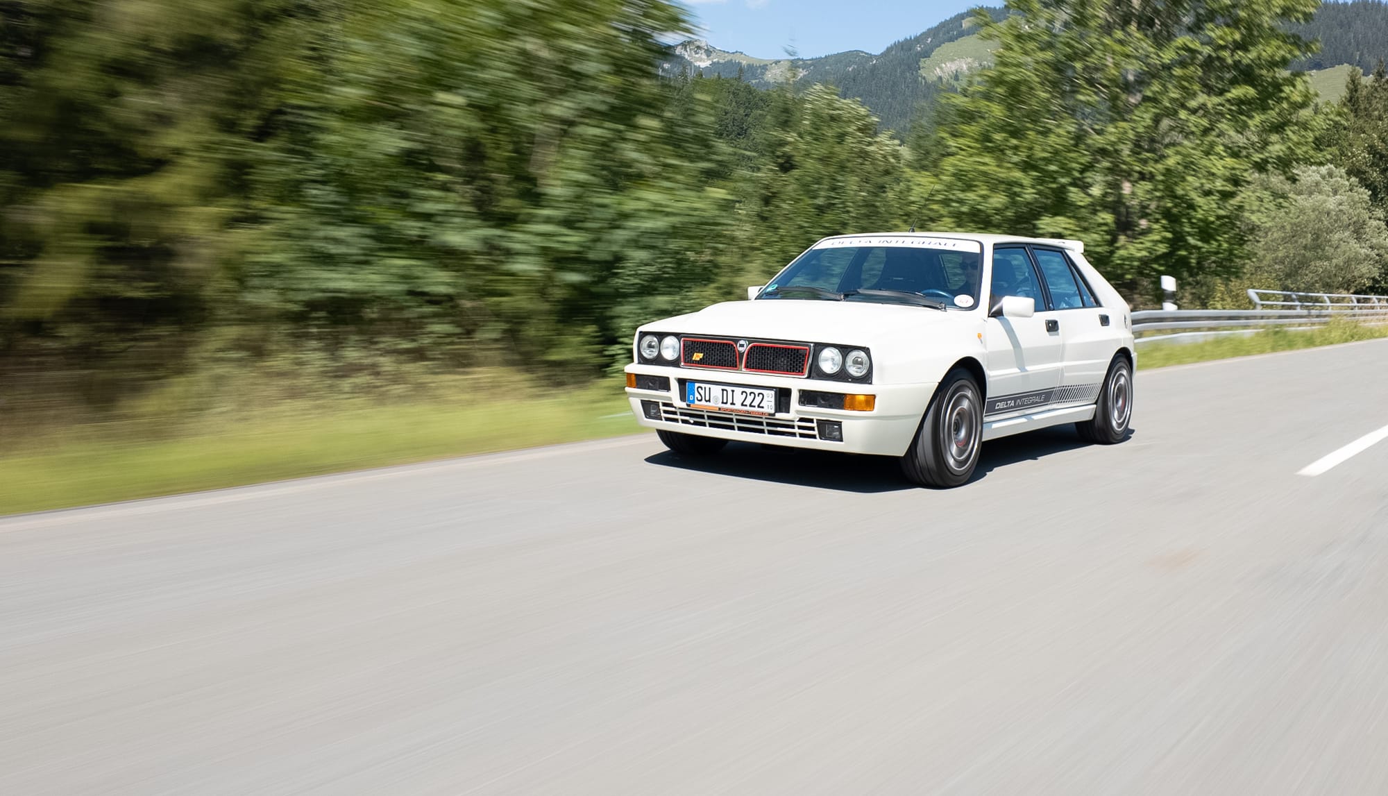 Lancia Delta HF Integrale EVO 2 "La Perla"