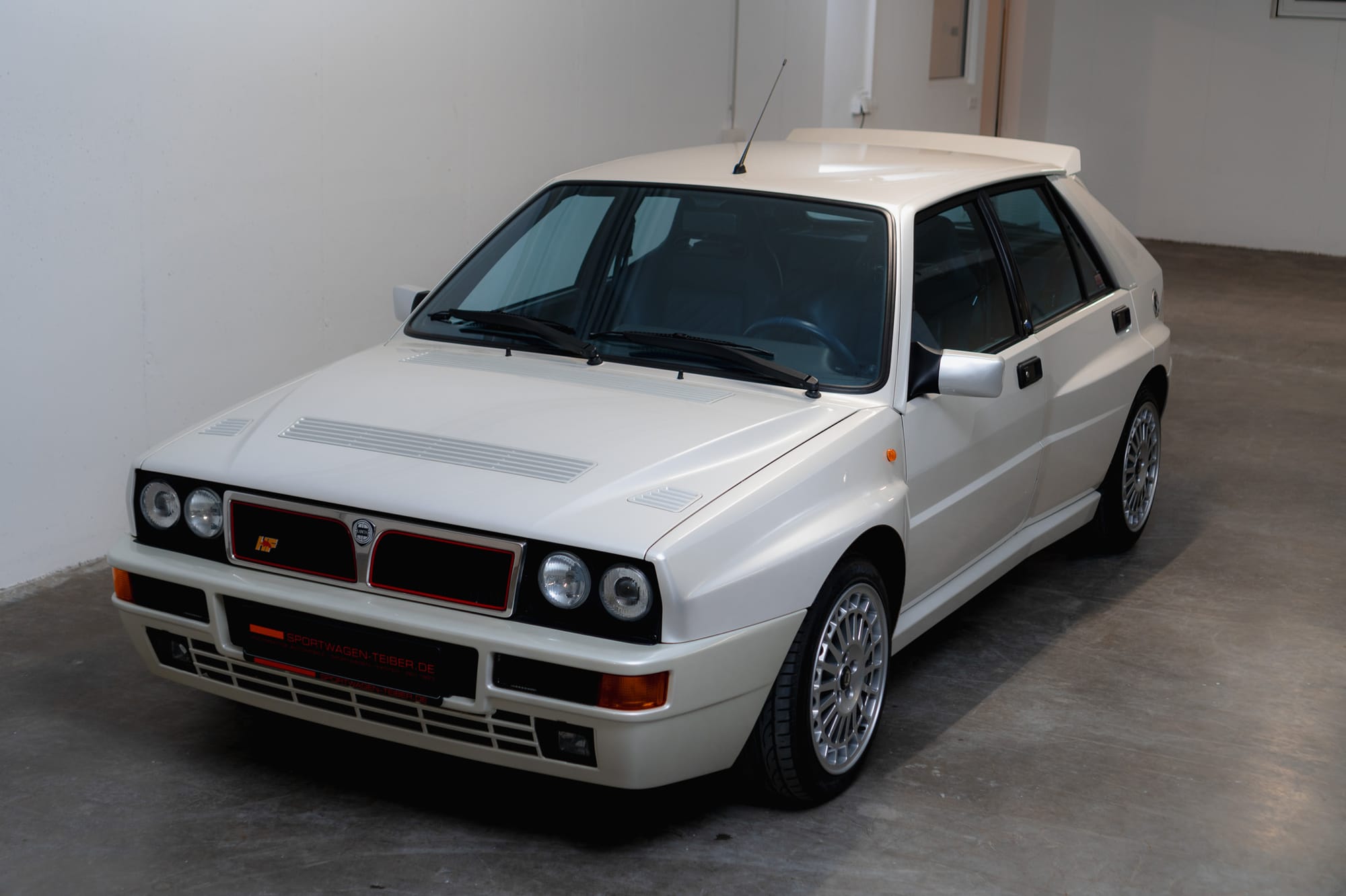 Lancia Delta HF Integrale EVO 2 "La Perla"