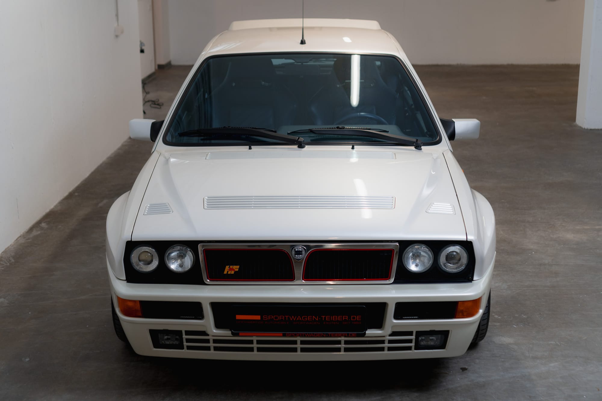 Lancia Delta HF Integrale EVO 2 "La Perla"